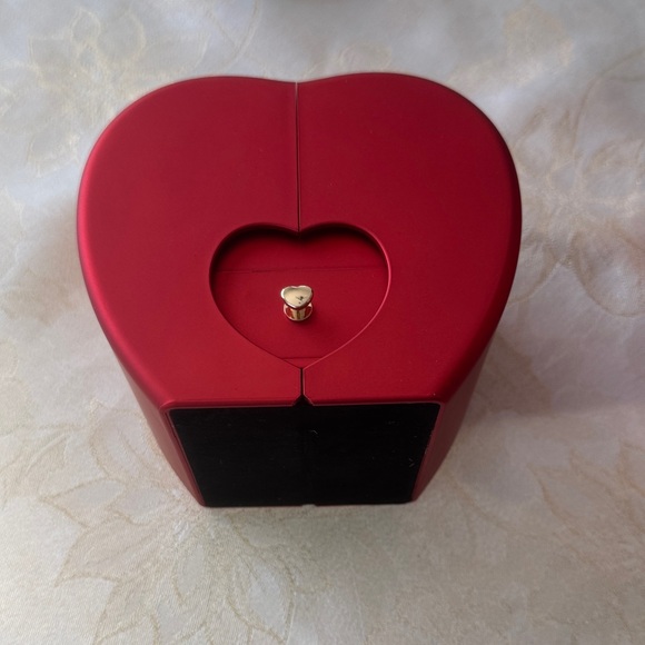 Apple Gift Box - Picture 13 of 15